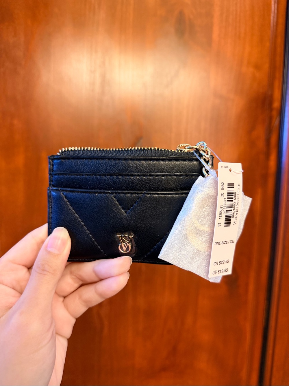 NWT Victoria Secret Black Quilted Card Case with Keyring